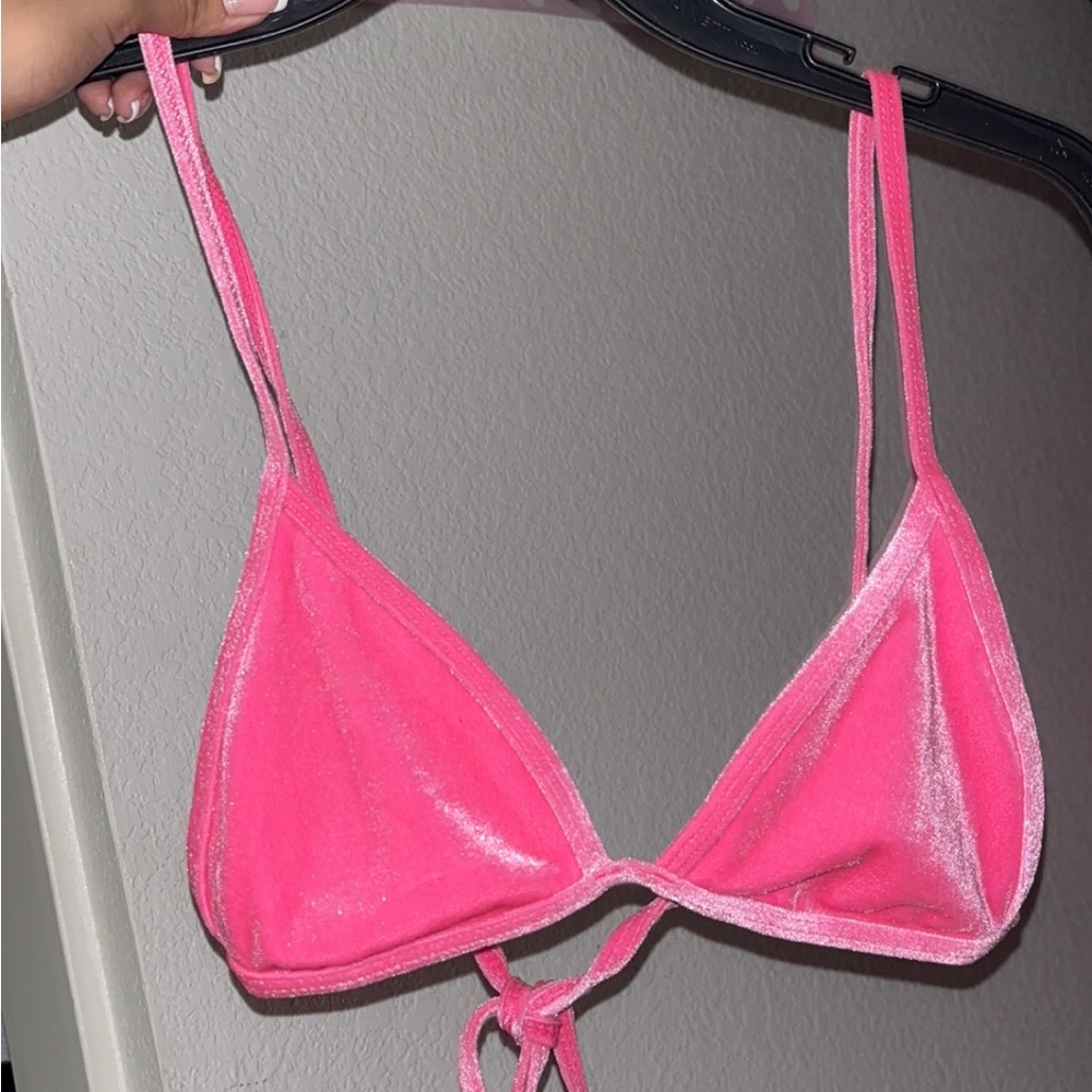 Kendall & Kylie bathing suit